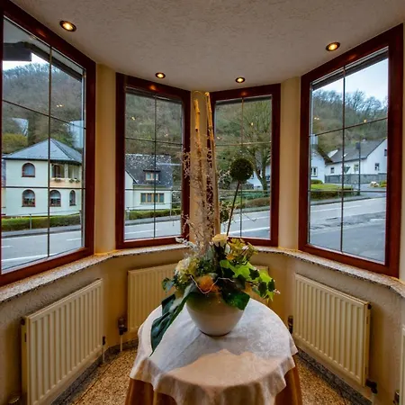 Burgfrieden Hotel 3*